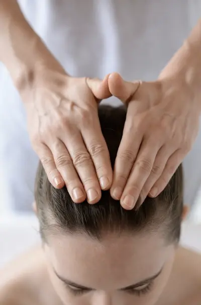 hands-on Reiki treatment in Central London promoting calm and energy balance